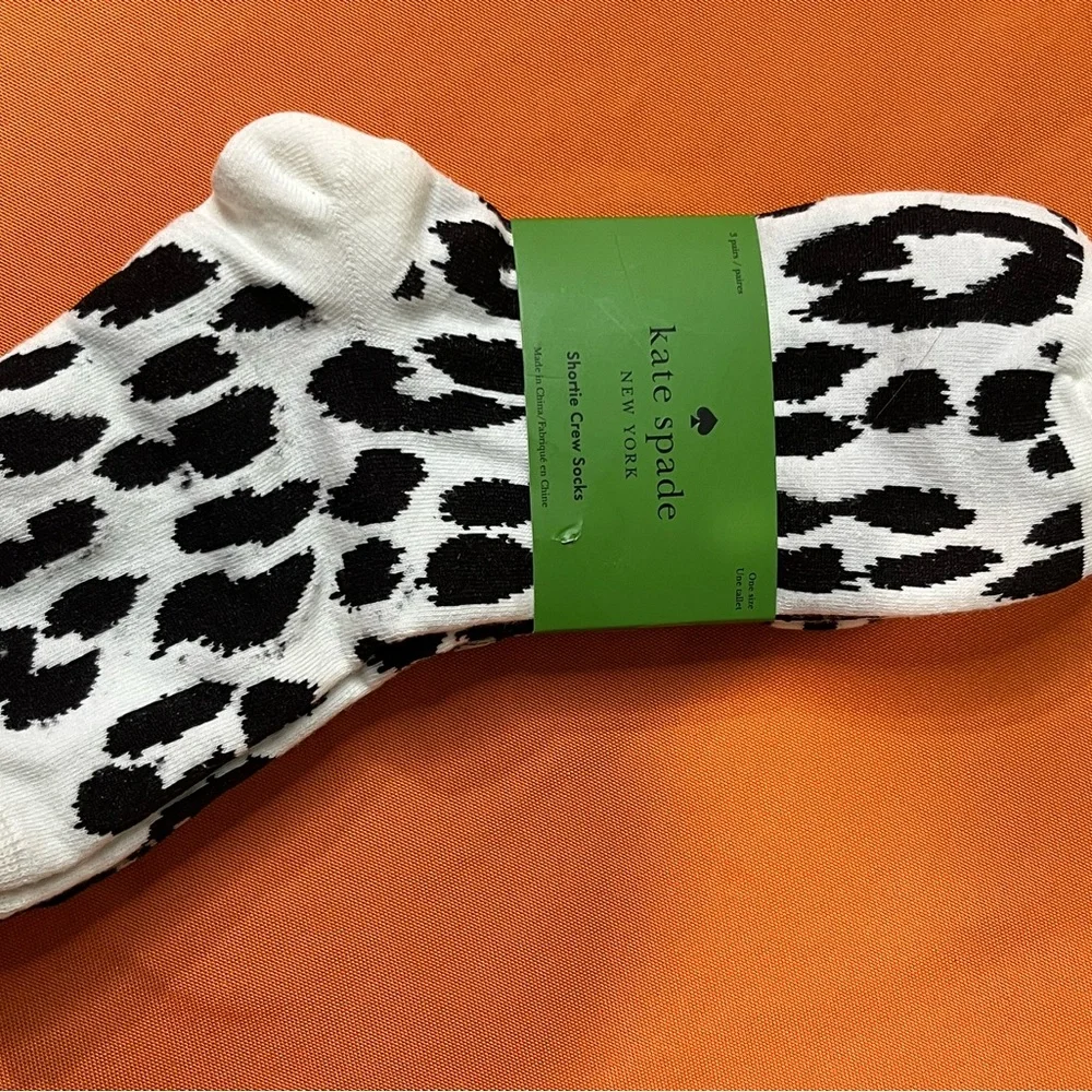 6/$25
Kate Spade Monochrome Animal Print and stripes Crew Socks 3 pack - Picture 11 of 11